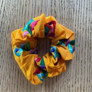 Scrunchie Embroidered - NEW
